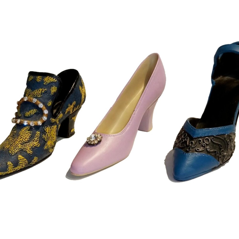 My Treasures Miniature Shoes 3 piece Lot  Vintage Collectibles Blue Lavender VGC